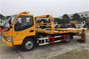 阜新哪里有拖车服务